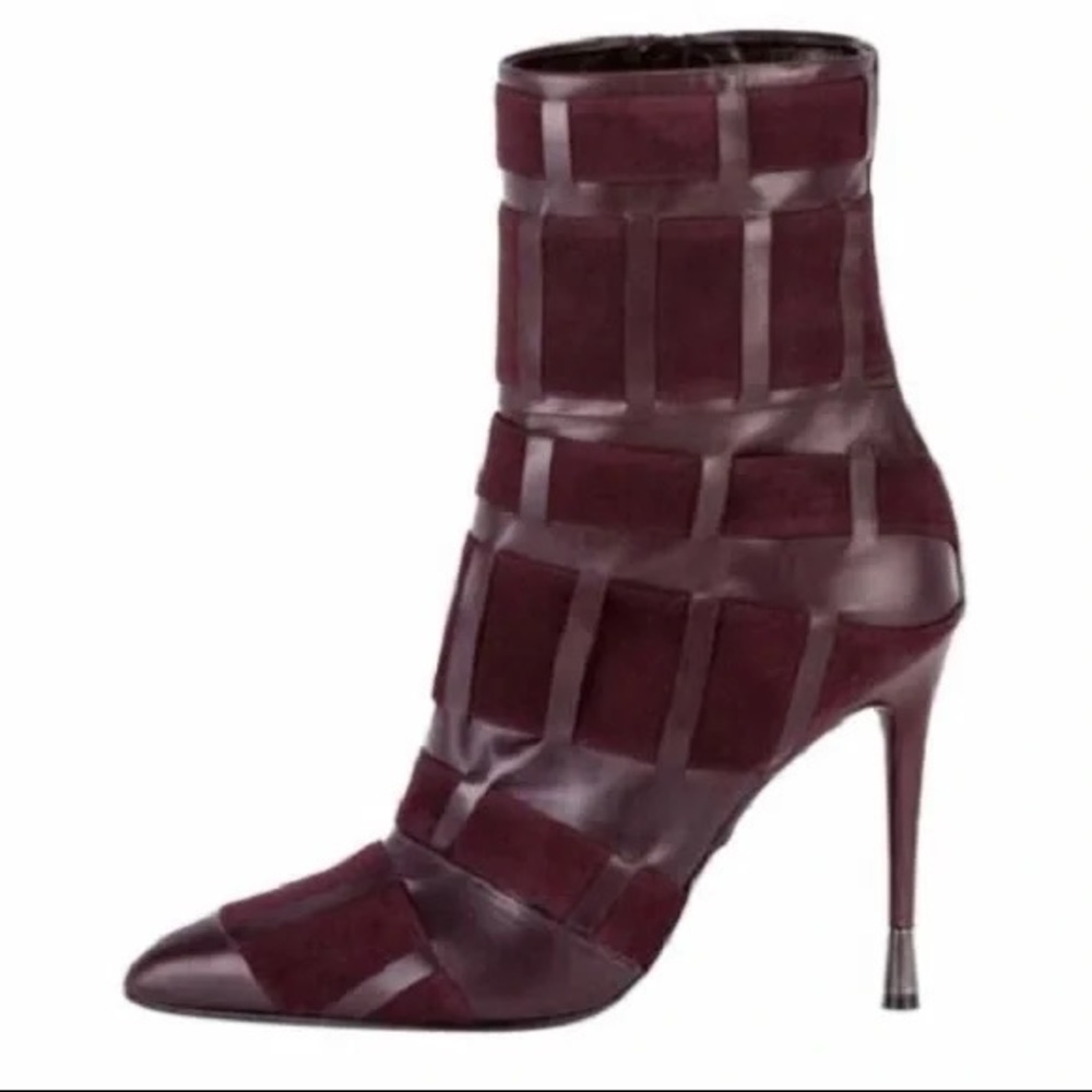 Tom Ford Leather Ankle Boots - Burgundy suede and leather. Size 38.5